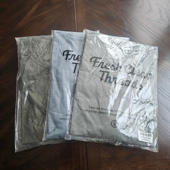 Fresh Clean Threads/Old Navy T-shirt Bundle Size 4XL - Picture 1 of 7
